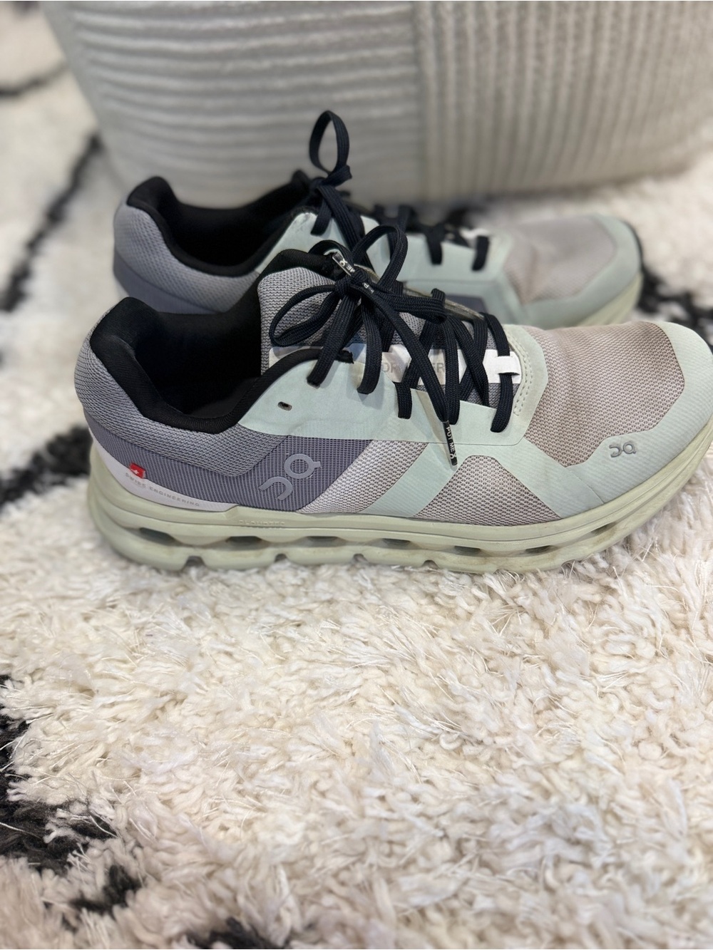 On Cloudrunner Women’s 9.5 Frost Aloe Running Shoes Sneakers - Picture 5 of 12